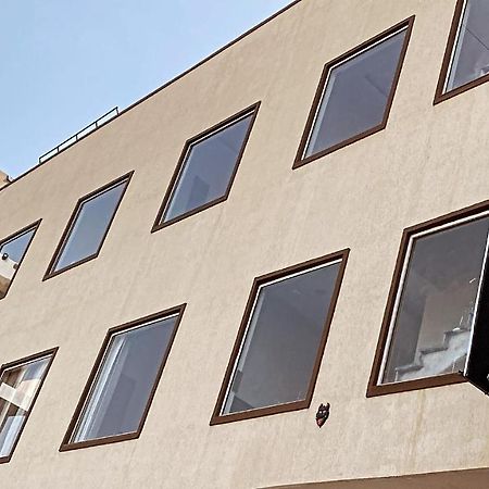 Hotel Woodlark Zirakpur - A Peaceful Stay Екстериор снимка