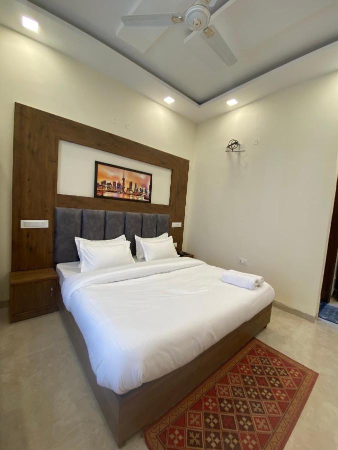 Hotel Woodlark Zirakpur - A Peaceful Stay Екстериор снимка