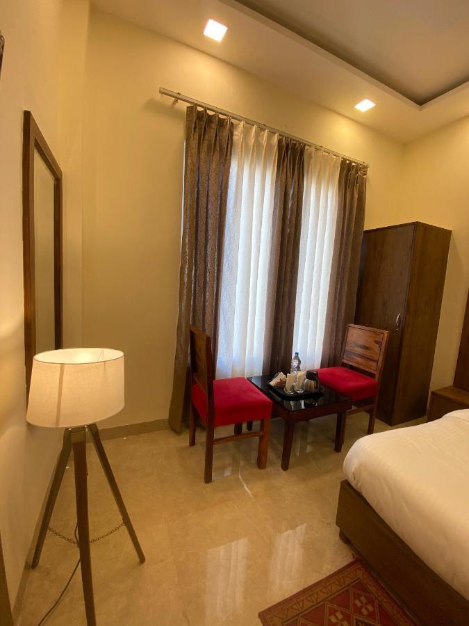 Hotel Woodlark Zirakpur - A Peaceful Stay Екстериор снимка